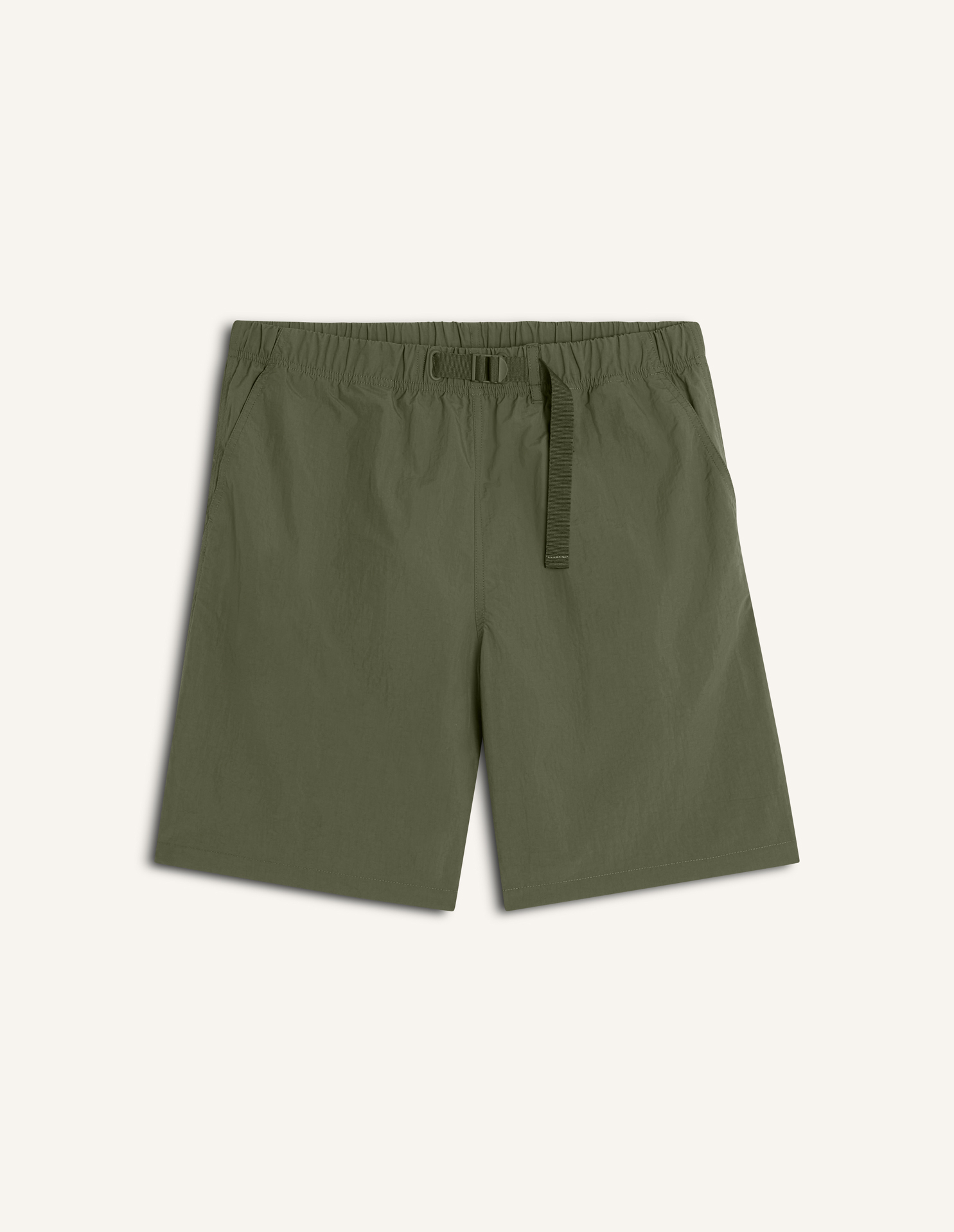메종키츠네 벨티드 테크니컬 쇼츠 편안한핏 밀리터리 그린 QM01403WQ4081-P384