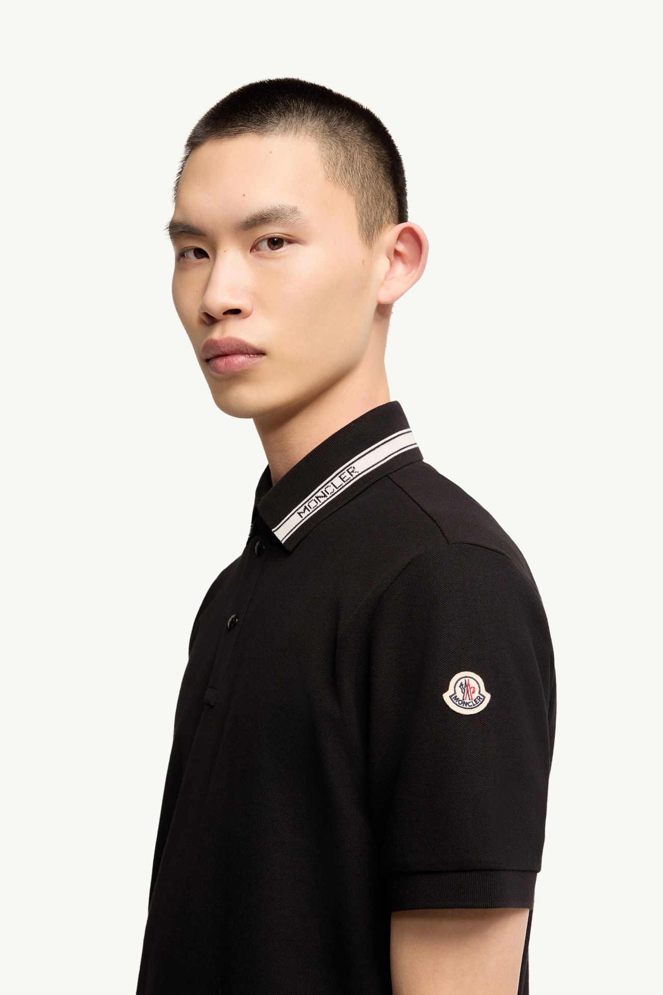 몽클레어 폴로 셔츠 정규핏 블랙 L10918A0002284720999
