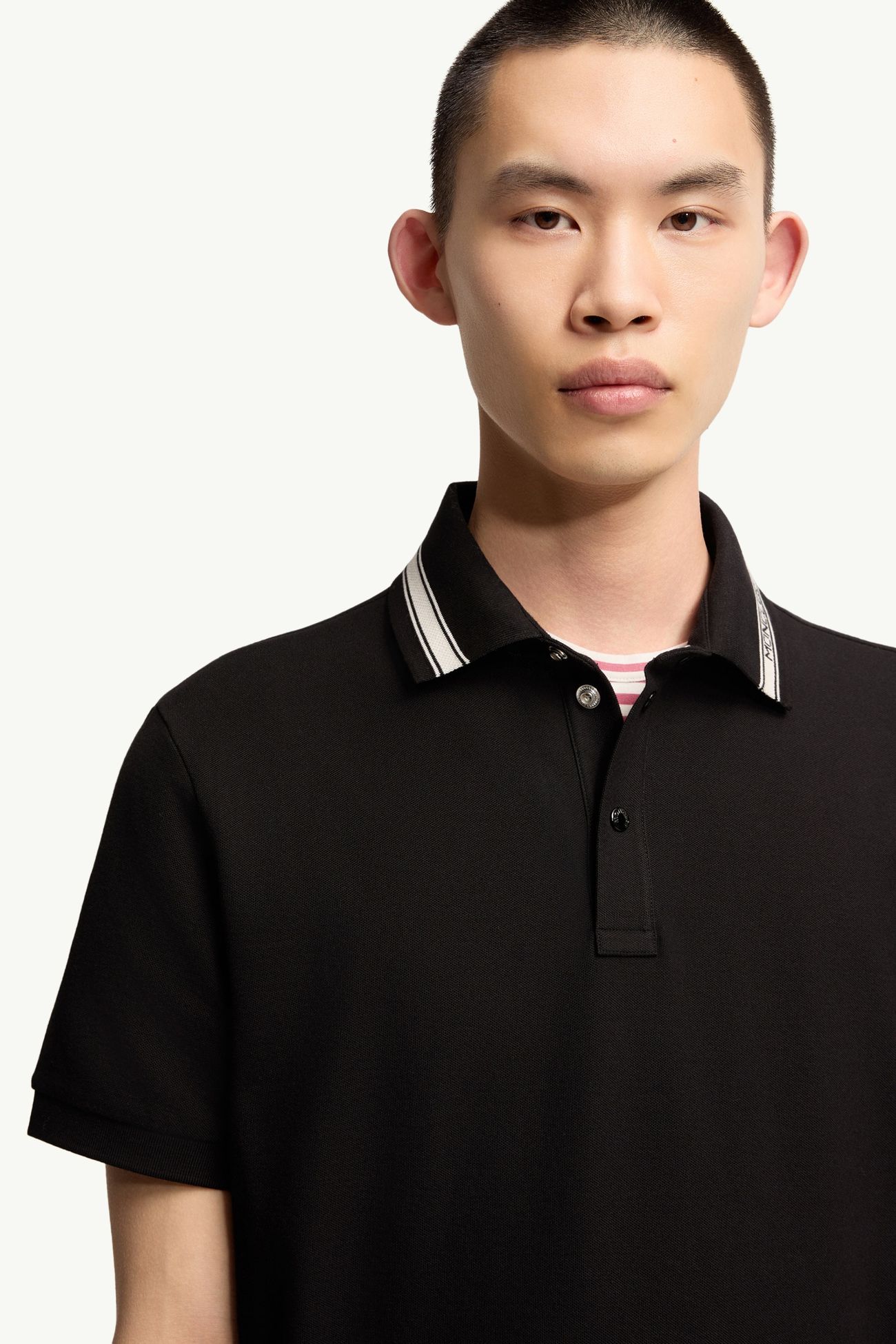 몽클레어 폴로 셔츠 정규핏 블랙 L10918A0002284720999