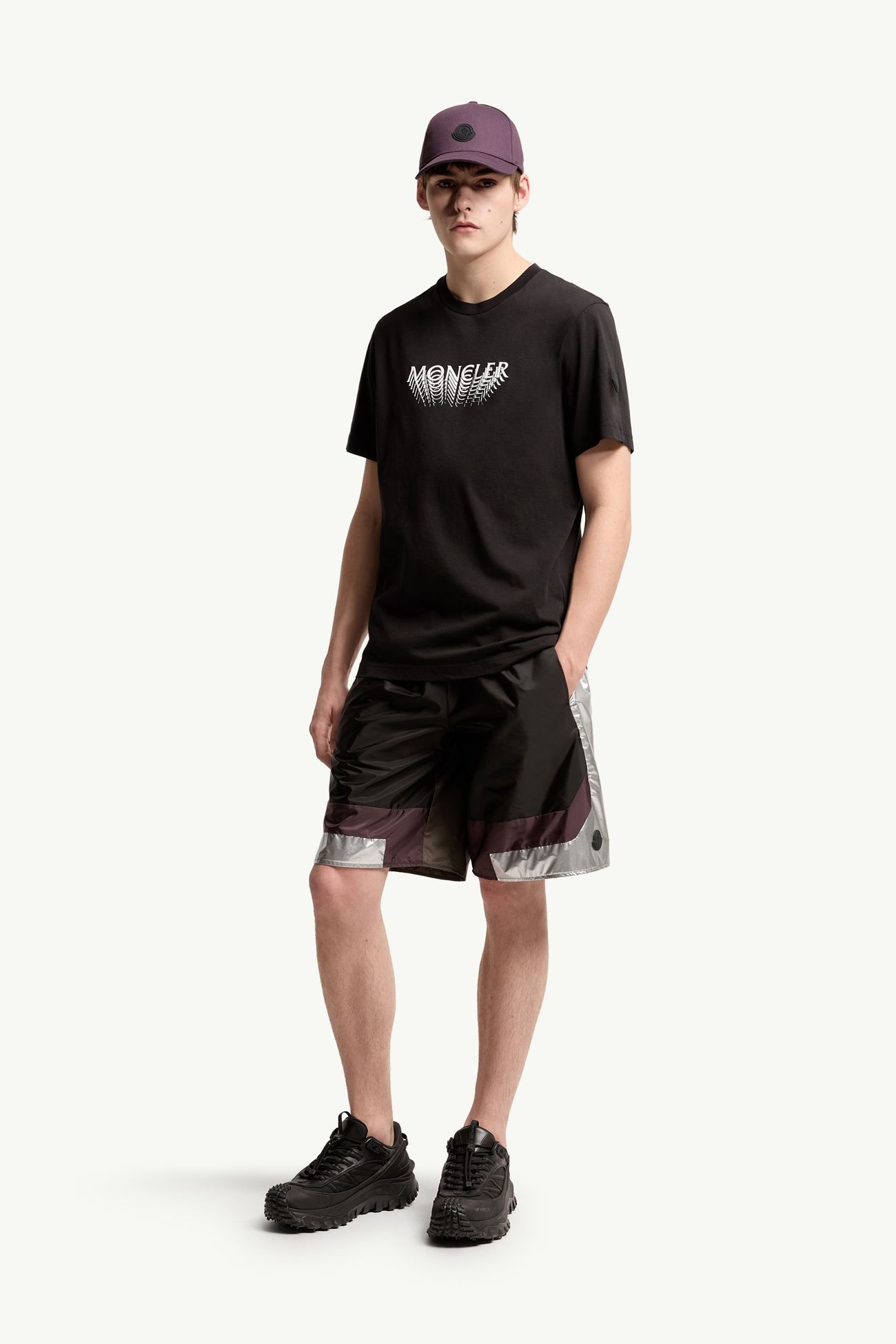 몽클레어 티셔츠 기본 크루넥 L10918C0002289AYW999